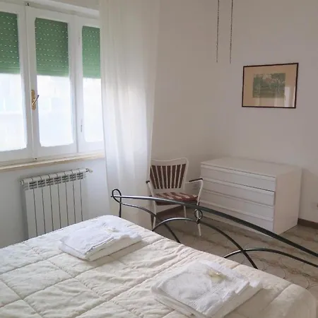 The Bright House * Anzio
